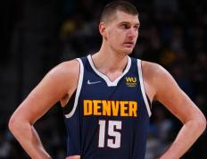 乐鱼官网-掘金险胜76人，约基奇打破历史纪录的简单介绍