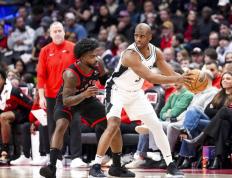 乐鱼 vip 注册-马刺横扫公牛，伦纳德状态火热的简单介绍