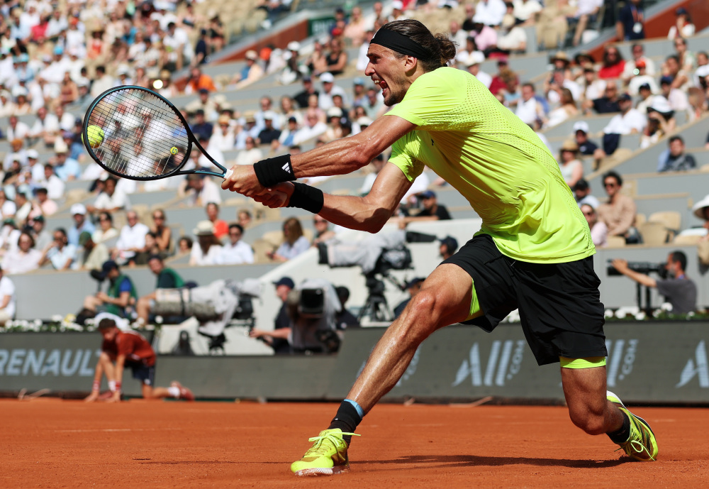 乐鱼官网-包含英国网球队鏖战法国网球队,兹维列夫关键制胜的词条