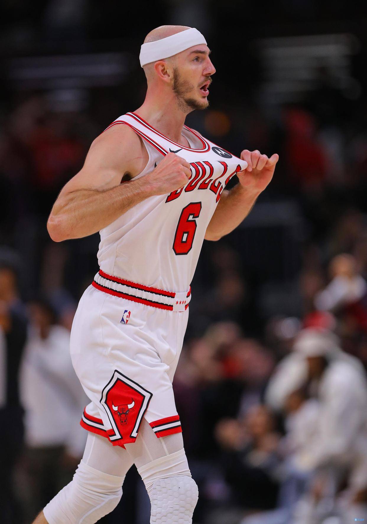 乐鱼app-包含公牛横扫湖人B队,卡鲁索打破历史纪录的词条